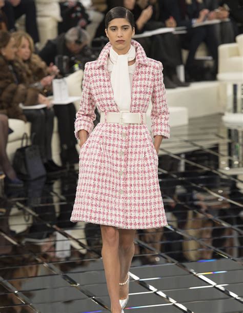 chanel le jour de chanel|Chanel haute couture.